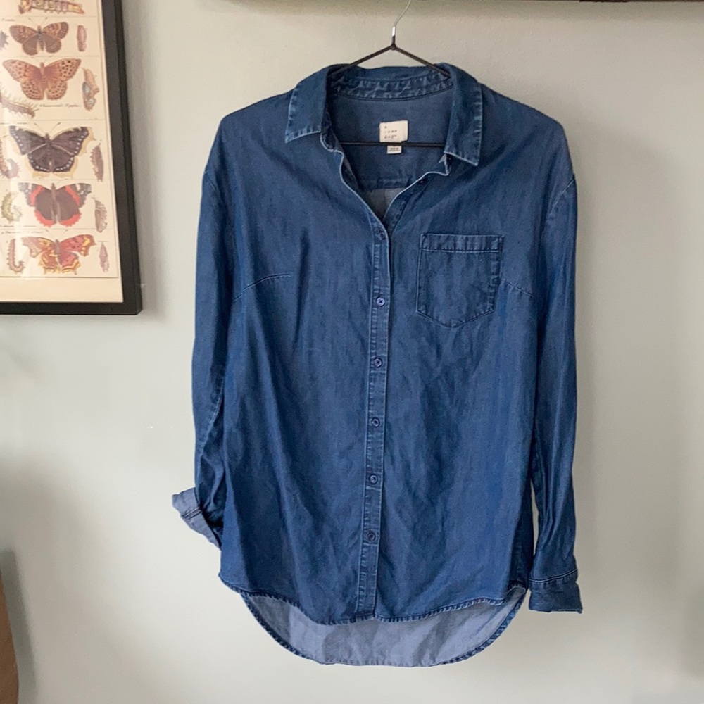 Long sleeved chambray button down shirt